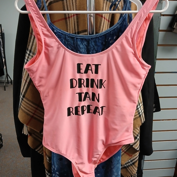 Bathing Suit - Picture 5 of 6